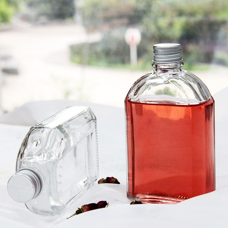 New Design 200Ml 250Ml 300Ml  Transparent Liquor Glass Flat Bottle With Screw Lid